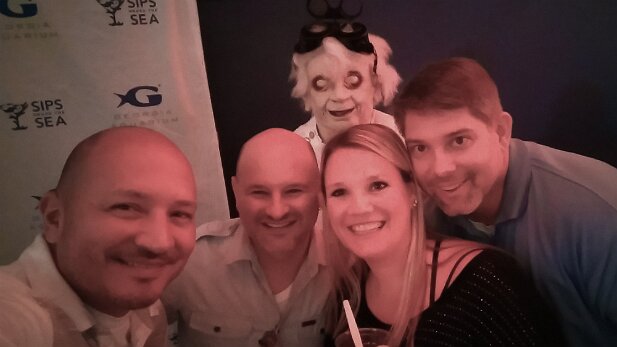 Sips under the Sea 2015-10 Photobombed!