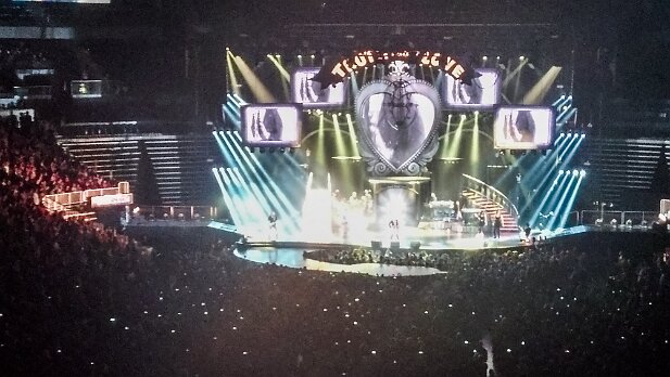 Concert Pink 2013-03