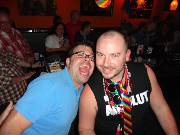 20131019-pride 2013-011 Out with the boyz