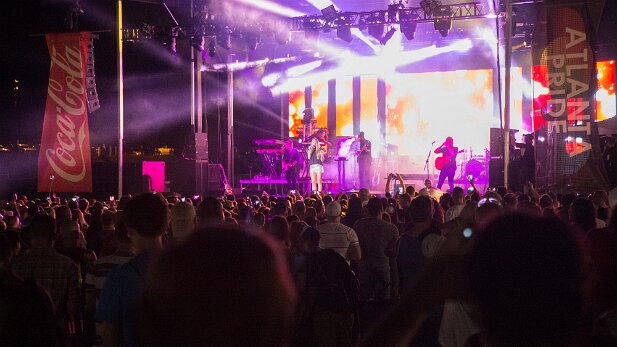 Pride 2014-10 Colbie Caillat